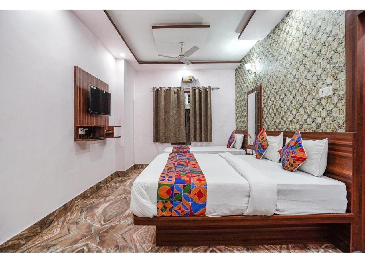 Hotel Dp - Varanasi — Photos 3